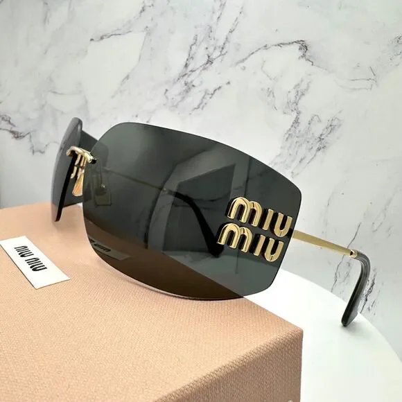 New MIU MIU Sunglasses - Picture 3 of 16